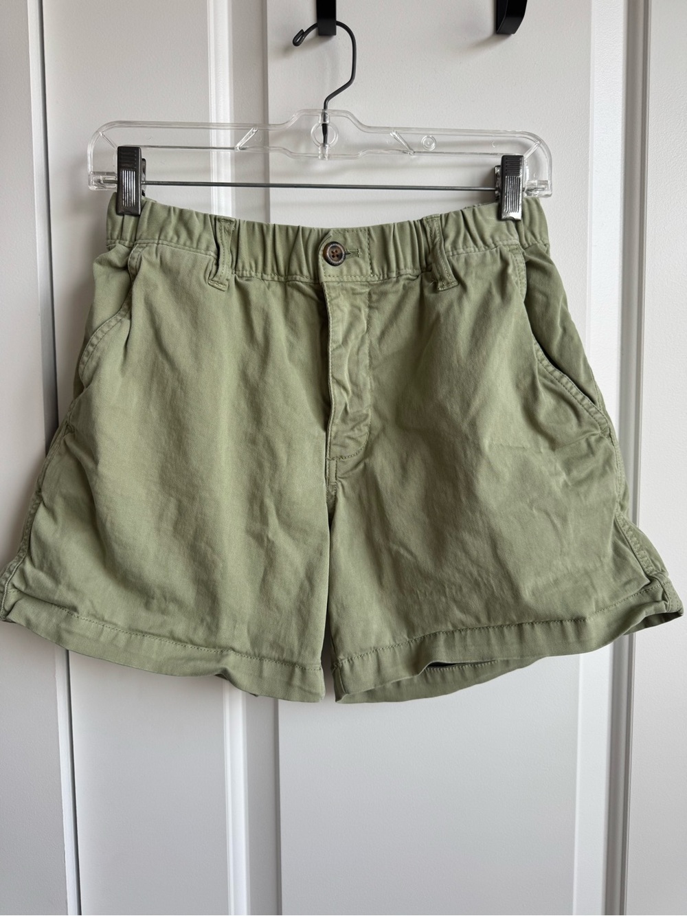 Bearbottom Womens Medium 5.5” Stretch Chino Shorts Olive Green Elastic Waist